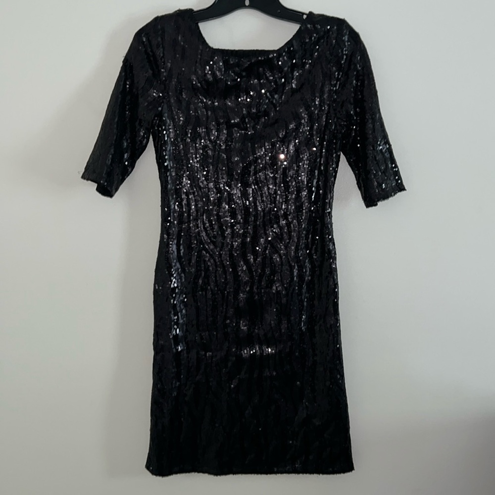 FAITH CONNEXION  - MEDIUM STRETCH BLACK CUT OUT BACK SEQUIN LINED DRESS EUC